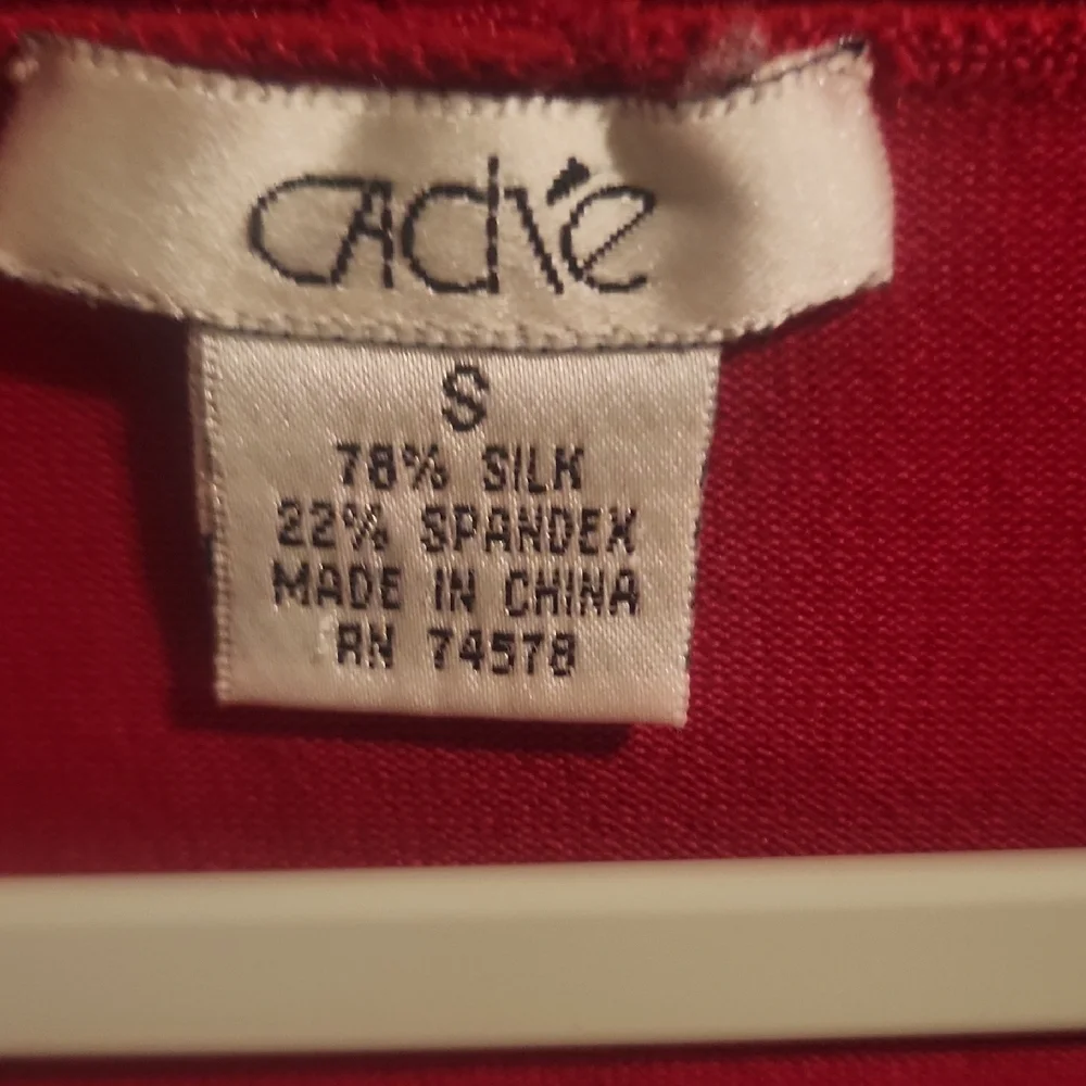 Cache Red Ribbed V-Neck Top - Picture 2 of 4